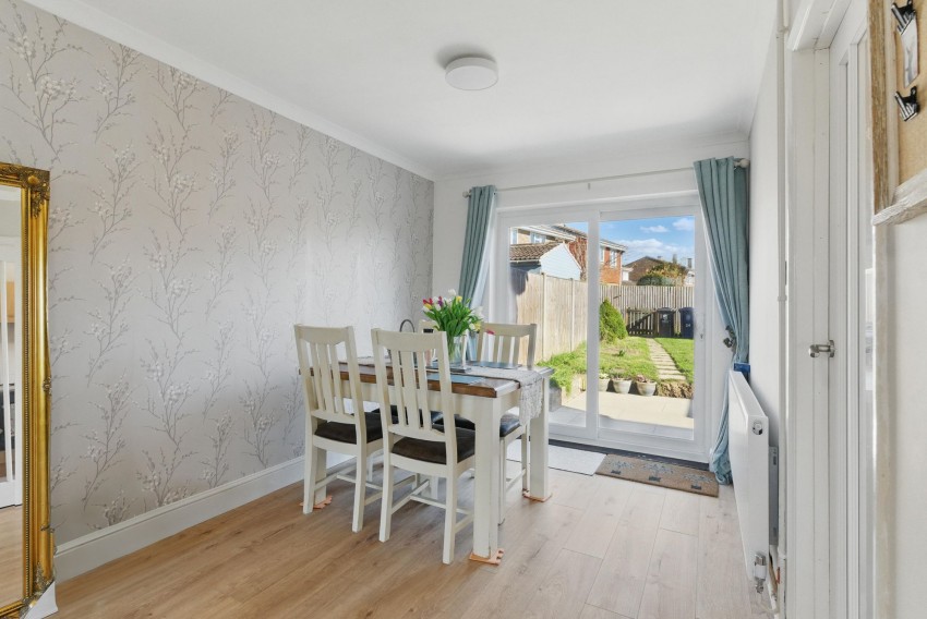 Images for Dolphin Close, Linton, CB21 EAID:4037033056 BID:2f5b1148-b901-4d34-9e72-64b6a96df570