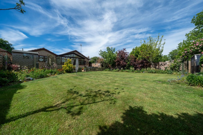 Images for Willingham Road, Over, CB24 EAID:4037033056 BID:e9c2a2d5-4edb-4404-af16-967a1de68210