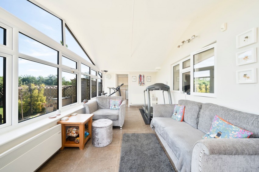 Images for Willingham Road, Over, CB24 EAID:4037033056 BID:e9c2a2d5-4edb-4404-af16-967a1de68210