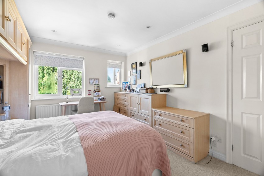 Images for Lonsdale, Linton, CB21 EAID:4037033056 BID:2f5b1148-b901-4d34-9e72-64b6a96df570