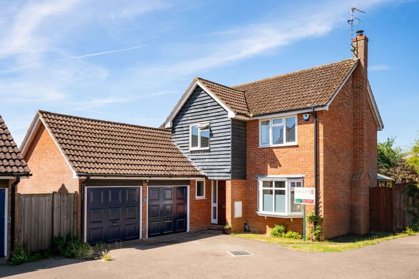 Images for Lonsdale, Linton, CB21 EAID:4037033056 BID:2f5b1148-b901-4d34-9e72-64b6a96df570