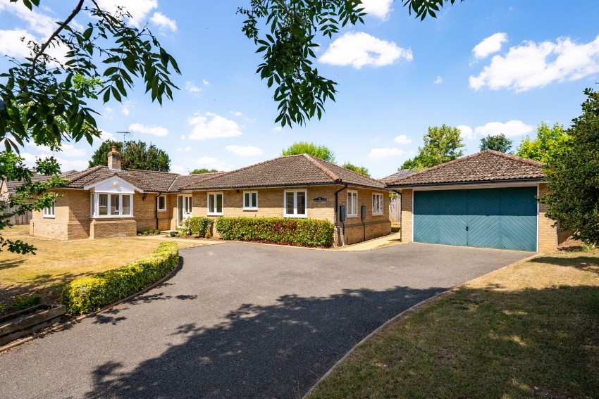 Images for Granta Vale, Linton, CB21 EAID:4037033056 BID:2f5b1148-b901-4d34-9e72-64b6a96df570