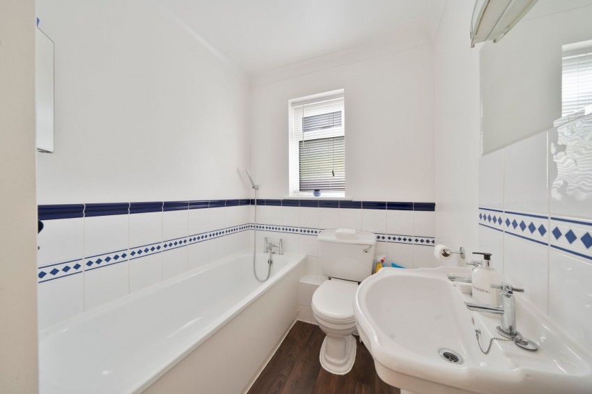 Images for Fen Road, Milton, CB24 EAID:4037033056 BID:df7a2b8e-b283-433c-96bc-9990089caf32
