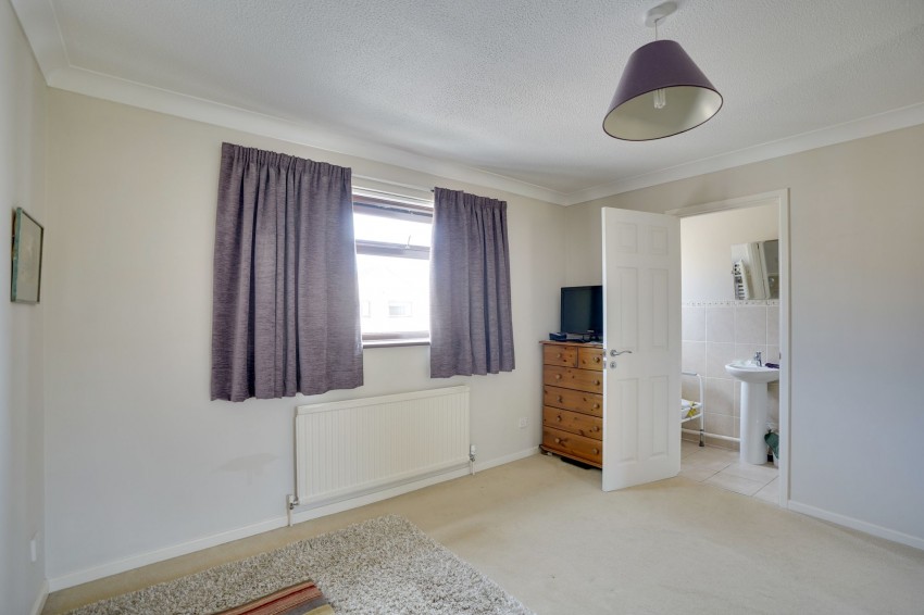 Images for Hurts Croft, Fordham, CB7 EAID:4037033056 BID:e22d2fe2-cd8a-4ee5-877e-aff44adbf8aa