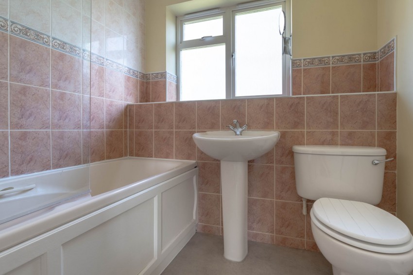 Images for Saxon Way, Willingham, CB24 EAID:4037033056 BID:e9c2a2d5-4edb-4404-af16-967a1de68210