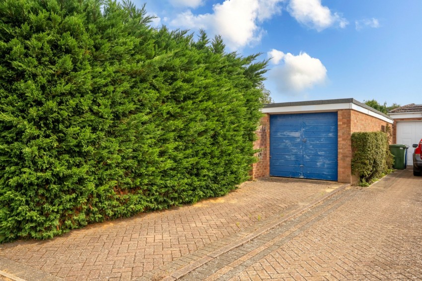 Images for Matthew Parker Close, Landbeach, CB25 EAID:4037033056 BID:df7a2b8e-b283-433c-96bc-9990089caf32