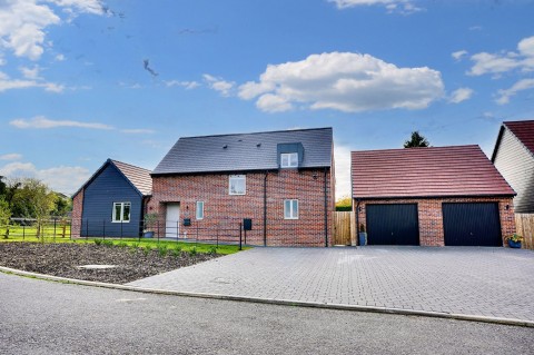 View Full Details for Ash Drive, Ashley, CB8 - EAID:4037033056, BID:e22d2fe2-cd8a-4ee5-877e-aff44adbf8aa