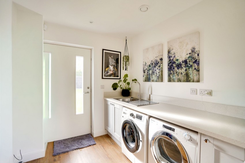 Images for Ash Drive, Ashley, CB8 EAID:4037033056 BID:e22d2fe2-cd8a-4ee5-877e-aff44adbf8aa