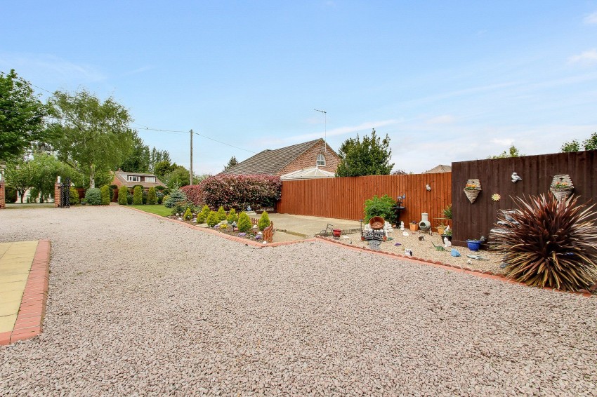 Images for Salts Road, Walton Highway, PE14 EAID:4037033056 BID:1d497ef6-e698-4427-833a-3b42529ac059