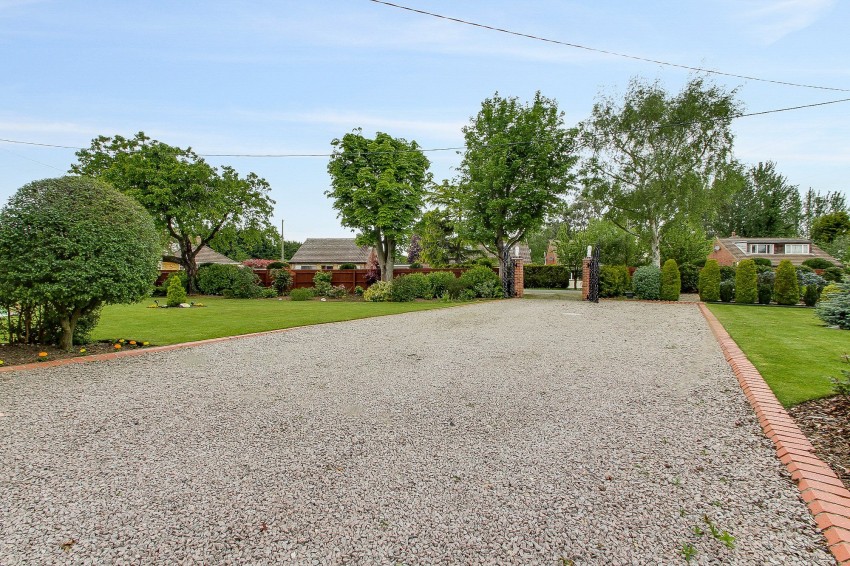 Images for Salts Road, Walton Highway, PE14 EAID:4037033056 BID:1d497ef6-e698-4427-833a-3b42529ac059