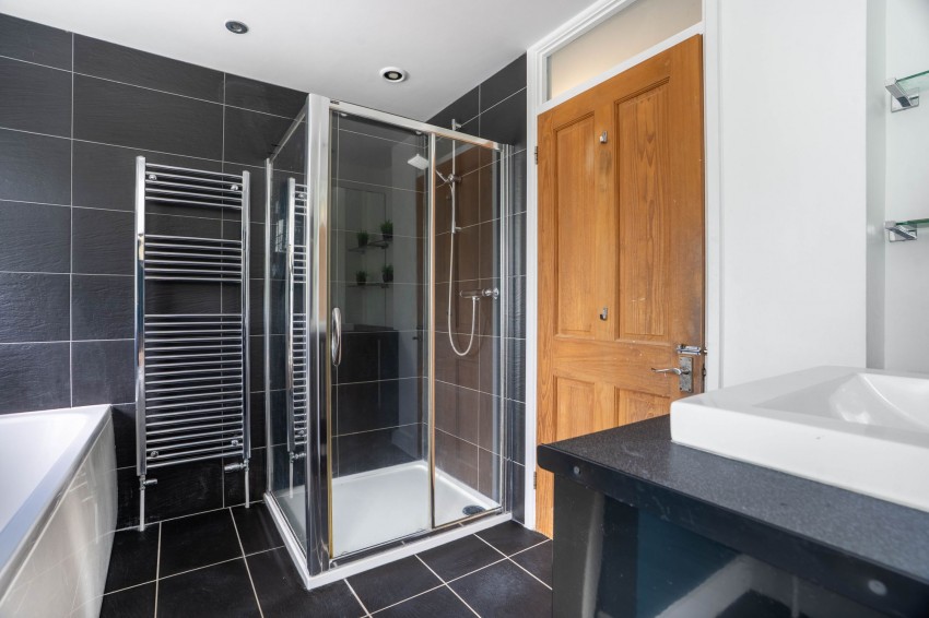 Images for High Street, Over, CB24 EAID:4037033056 BID:e9c2a2d5-4edb-4404-af16-967a1de68210