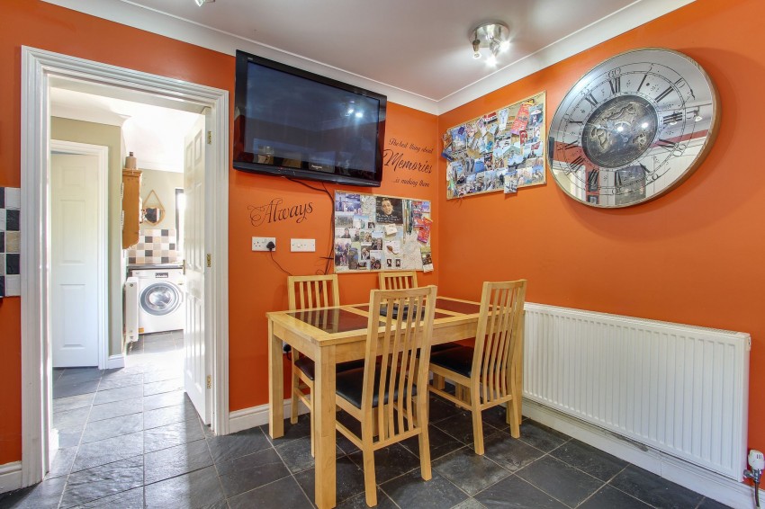 Images for Churchfield Way, Wisbech St. Mary, PE13 EAID:4037033056 BID:1d497ef6-e698-4427-833a-3b42529ac059