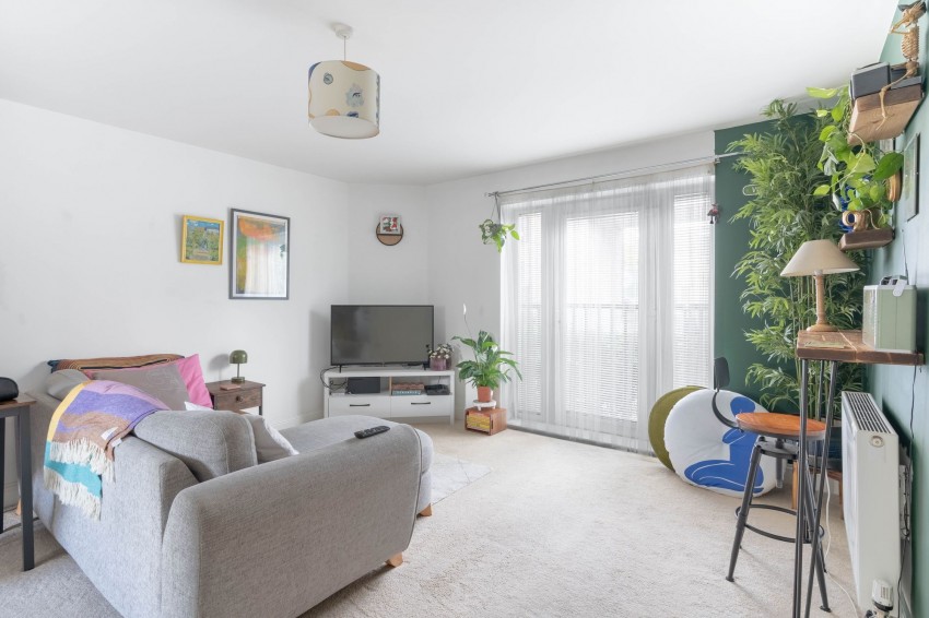 Images for Woodhead Drive, Cambridge, CB4 EAID:4037033056 BID:df7a2b8e-b283-433c-96bc-9990089caf32