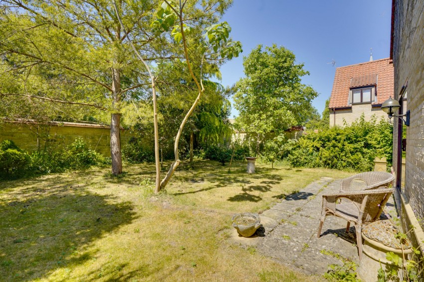 Images for Mandeville, Burwell, CB25 EAID:4037033056 BID:e22d2fe2-cd8a-4ee5-877e-aff44adbf8aa