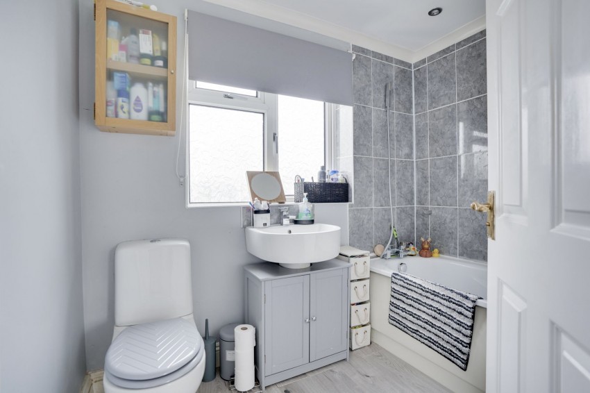Images for Bahram Close, Newmarket, CB8 EAID:4037033056 BID:e22d2fe2-cd8a-4ee5-877e-aff44adbf8aa