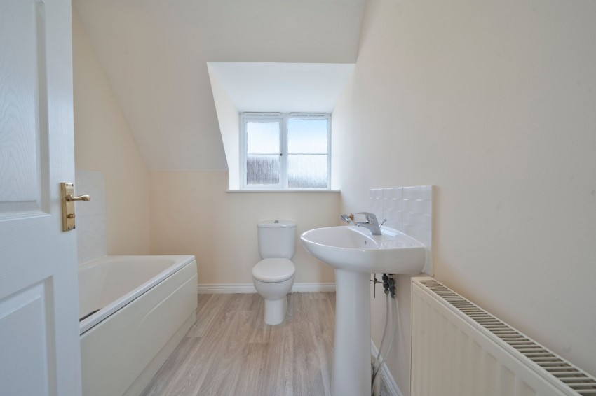 Images for Sheepwash Way, Longstanton, CB24 EAID:4037033056 BID:e9c2a2d5-4edb-4404-af16-967a1de68210