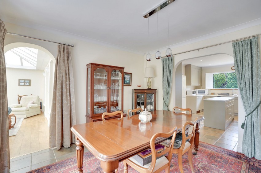 Images for High Street, Cheveley, CB8 EAID:4037033056 BID:e22d2fe2-cd8a-4ee5-877e-aff44adbf8aa