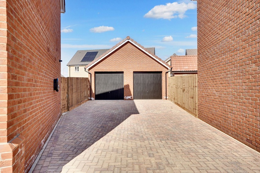 Images for Crucion Way, Soham, CB7 EAID:4037033056 BID:e22d2fe2-cd8a-4ee5-877e-aff44adbf8aa