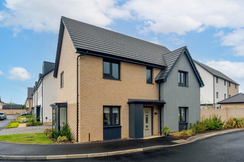 Images for Windmill Close, Over, CB24 EAID:4037033056 BID:e9c2a2d5-4edb-4404-af16-967a1de68210