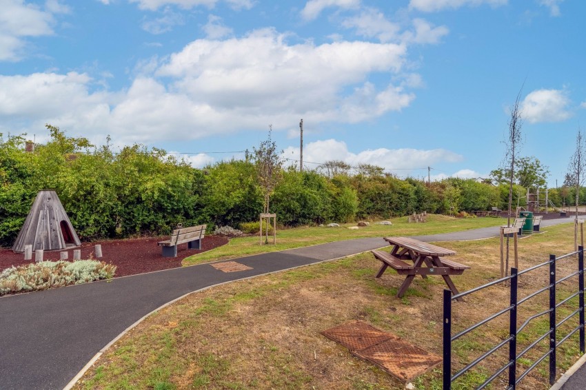 Images for Windmill Close, Over, CB24 EAID:4037033056 BID:e9c2a2d5-4edb-4404-af16-967a1de68210