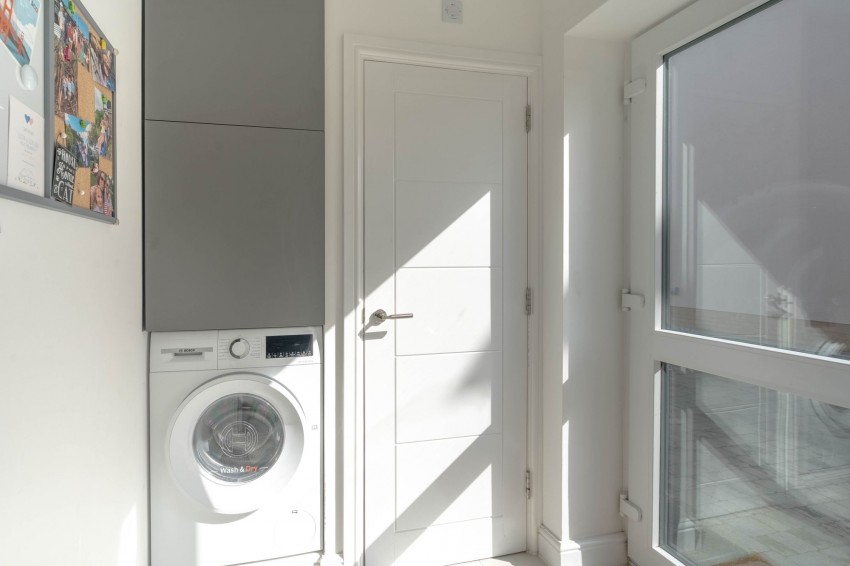 Images for Windmill Close, Over, CB24 EAID:4037033056 BID:e9c2a2d5-4edb-4404-af16-967a1de68210