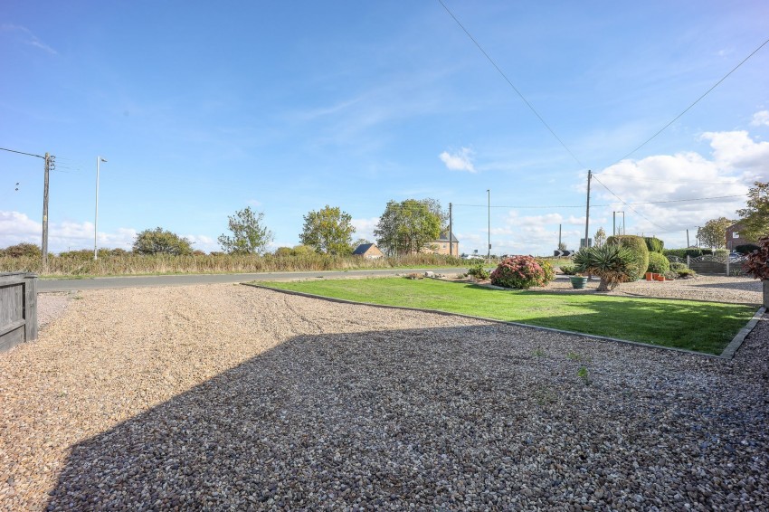 Images for Old Main Road, Holbeach, PE12 EAID:4037033056 BID:1d497ef6-e698-4427-833a-3b42529ac059