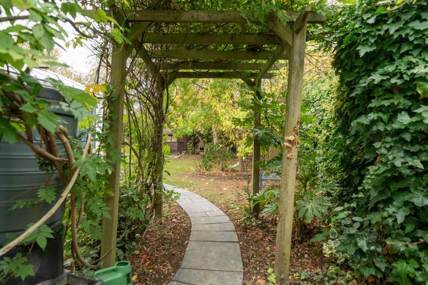 Images for Mills Lane, Longstanton, CB24 EAID:4037033056 BID:e9c2a2d5-4edb-4404-af16-967a1de68210