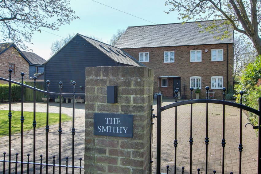 Images for Hockland Road, Tydd St. Giles, PE13 EAID:4037033056 BID:1d497ef6-e698-4427-833a-3b42529ac059