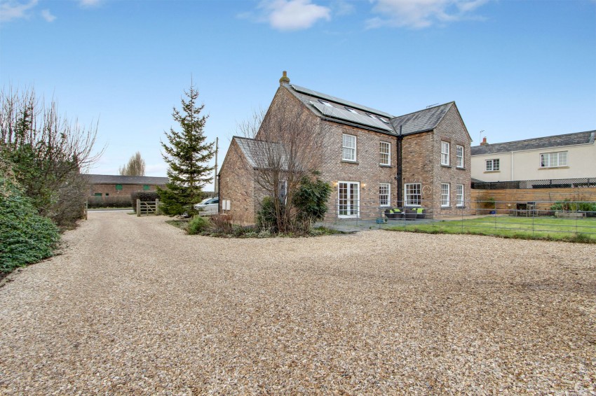 Images for Main Road, Parson Drove, PE13 EAID:4037033056 BID:1d497ef6-e698-4427-833a-3b42529ac059