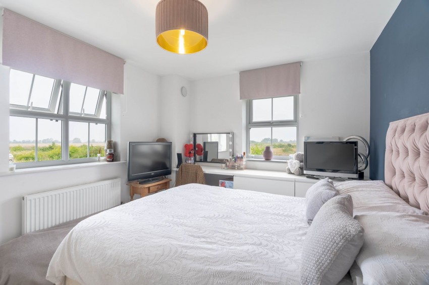 Images for Holland Walk, Longstanton, CB24 EAID:4037033056 BID:e9c2a2d5-4edb-4404-af16-967a1de68210
