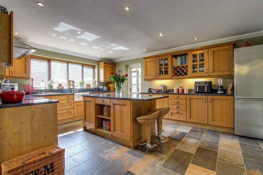 Images for 18 Hungate Road, Emneth, PE14 EAID:4037033056 BID:1d497ef6-e698-4427-833a-3b42529ac059