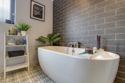 Images for 18 Hungate Road, Emneth, PE14