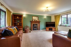 Images for 18 Hungate Road, Emneth, PE14