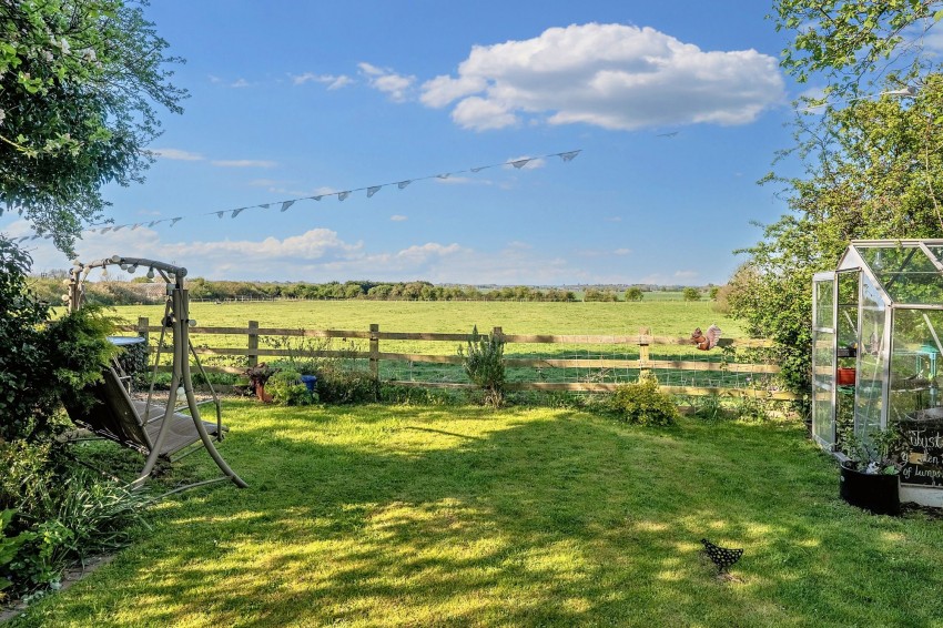 Images for St. Michaels, Longstanton, CB24 EAID:4037033056 BID:e9c2a2d5-4edb-4404-af16-967a1de68210