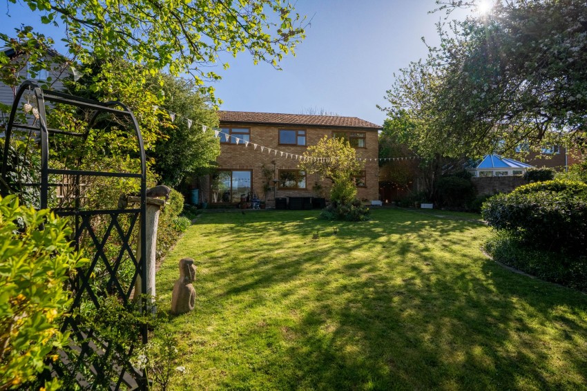 Images for St. Michaels, Longstanton, CB24 EAID:4037033056 BID:e9c2a2d5-4edb-4404-af16-967a1de68210