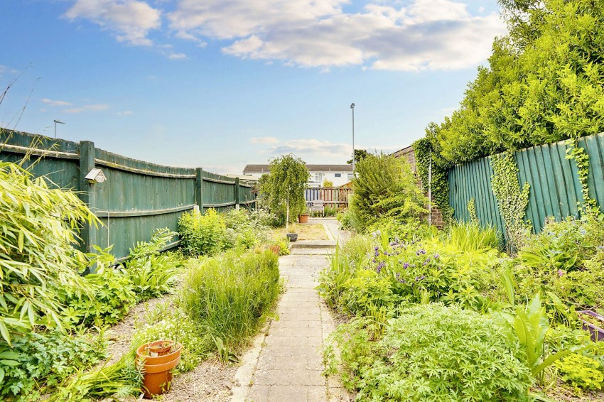 Images for Priory Close, Burwell, CB25 EAID:4037033056 BID:e22d2fe2-cd8a-4ee5-877e-aff44adbf8aa