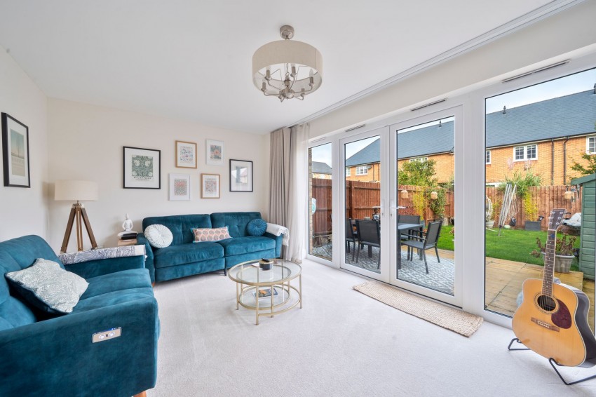 Images for Brimstone Drive, Ely, CB7 EAID:4037033056 BID:d3db0e0c-3850-402c-b88b-52680bec4ac9