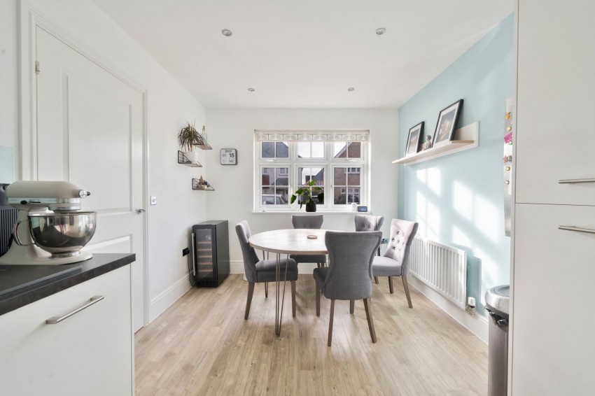 Images for Brimstone Drive, Ely, CB7 EAID:4037033056 BID:d3db0e0c-3850-402c-b88b-52680bec4ac9