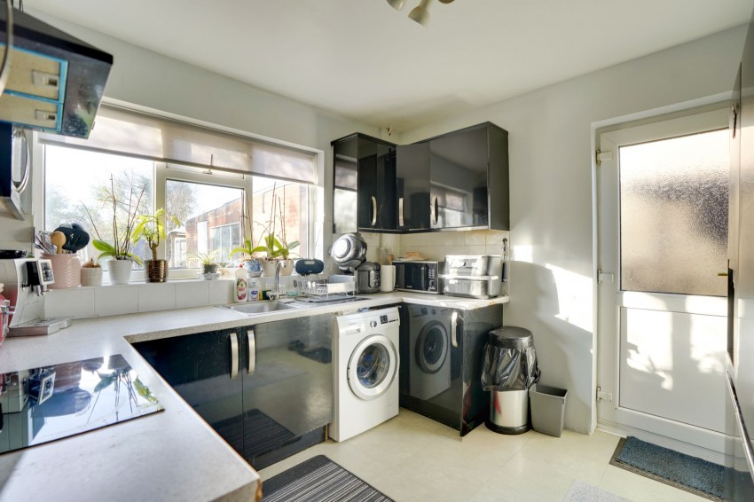 Images for Whitegates, Newmarket, CB8 EAID:4037033056 BID:e22d2fe2-cd8a-4ee5-877e-aff44adbf8aa