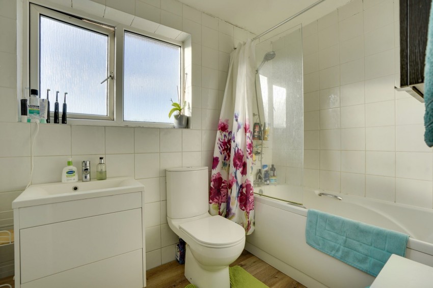 Images for Whitegates, Newmarket, CB8 EAID:4037033056 BID:e22d2fe2-cd8a-4ee5-877e-aff44adbf8aa