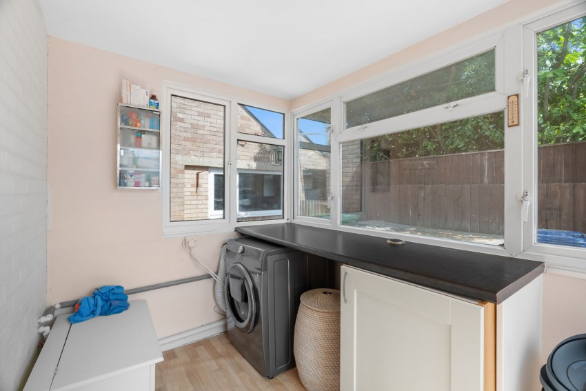 Images for Newington, Willingham, CB24 EAID:4037033056 BID:e9c2a2d5-4edb-4404-af16-967a1de68210