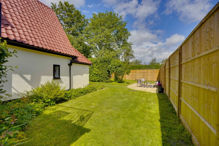 Images for Ditton Green, Woodditton, CB8 EAID:4037033056 BID:e22d2fe2-cd8a-4ee5-877e-aff44adbf8aa