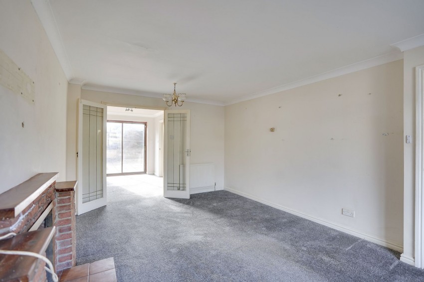 Images for Oxford Street, Exning, CB8 EAID:4037033056 BID:e22d2fe2-cd8a-4ee5-877e-aff44adbf8aa