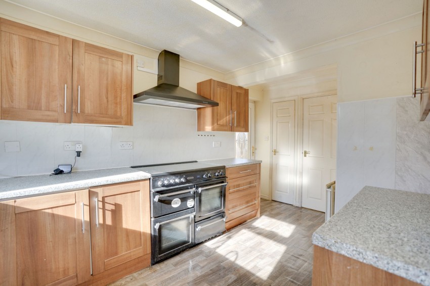 Images for Oxford Street, Exning, CB8 EAID:4037033056 BID:e22d2fe2-cd8a-4ee5-877e-aff44adbf8aa