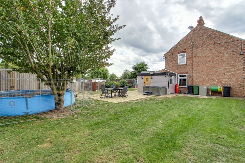 Images for School Road, Terrington St. John, PE14 EAID:4037033056 BID:1d497ef6-e698-4427-833a-3b42529ac059