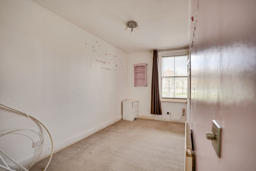 Images for St. Marys Square, Newmarket, CB8 EAID:4037033056 BID:e22d2fe2-cd8a-4ee5-877e-aff44adbf8aa