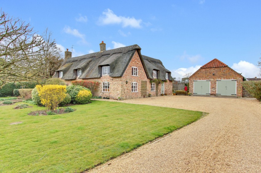 Images for 31 Norfolk Street, Wimblington, PE15 EAID:4037033056 BID:1d497ef6-e698-4427-833a-3b42529ac059