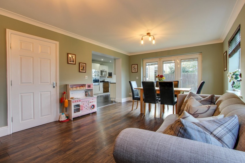 Images for Gooding Close, Stow Bridge, PE34 EAID:4037033056 BID:1d497ef6-e698-4427-833a-3b42529ac059