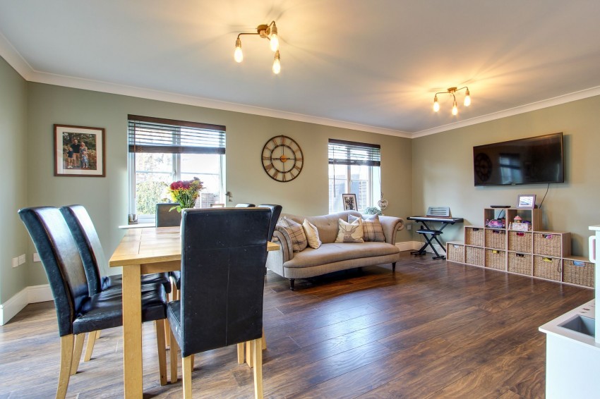 Images for Gooding Close, Stow Bridge, PE34 EAID:4037033056 BID:1d497ef6-e698-4427-833a-3b42529ac059