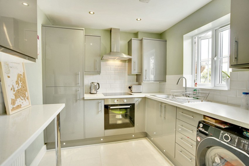 Images for Exning Road, Newmarket, CB8 EAID:4037033056 BID:e22d2fe2-cd8a-4ee5-877e-aff44adbf8aa